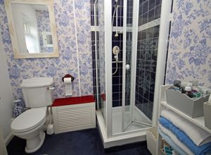 En-suite shower room